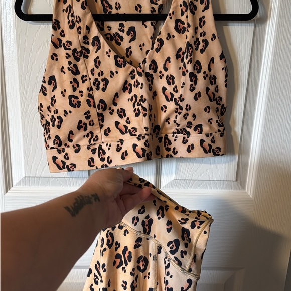 Fabletics Tan and Black Leopard Print Set - Picture 1 of 3